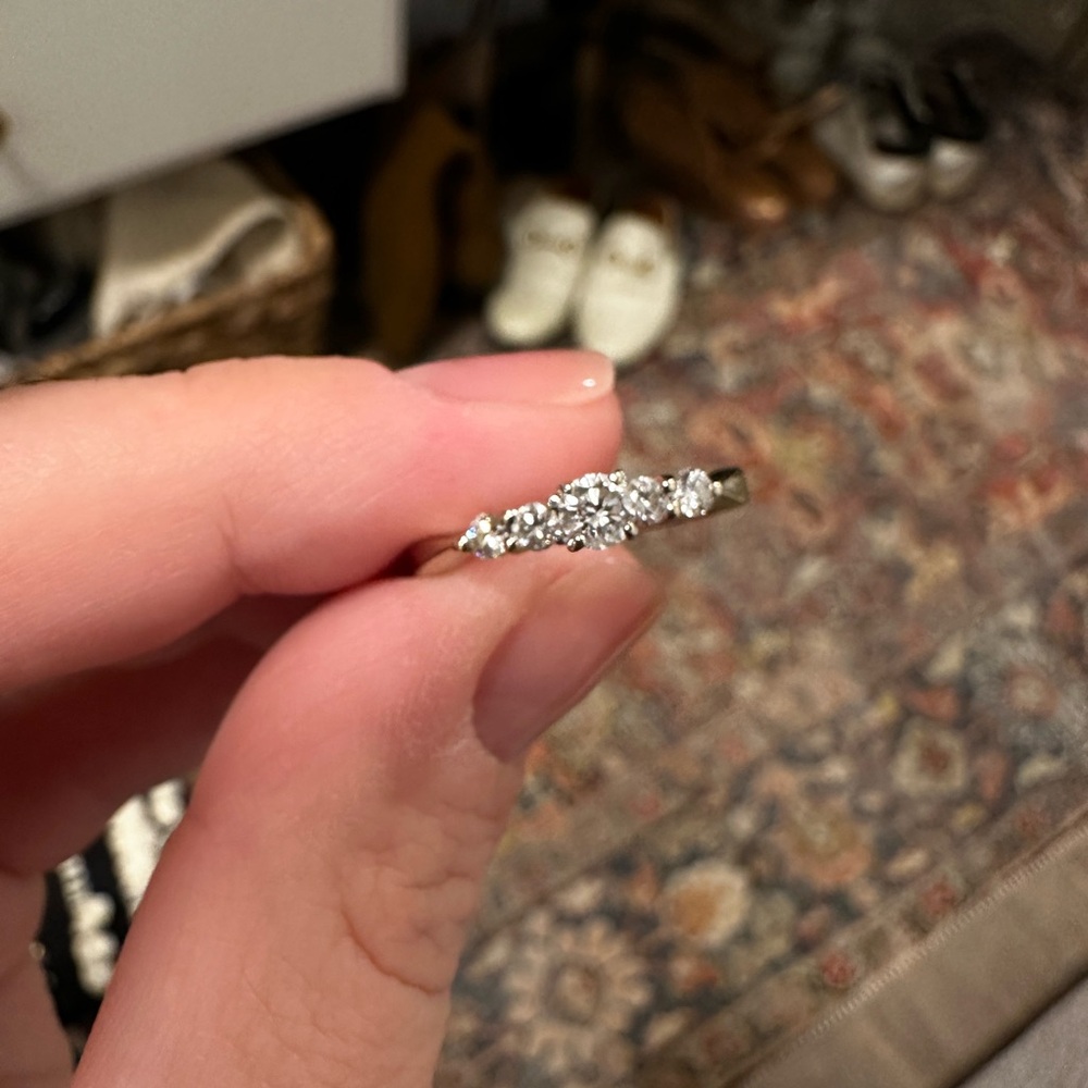 14K White Gold Diamond Ring